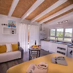 Andrej In By Interhome Daire Veli Lošinj
