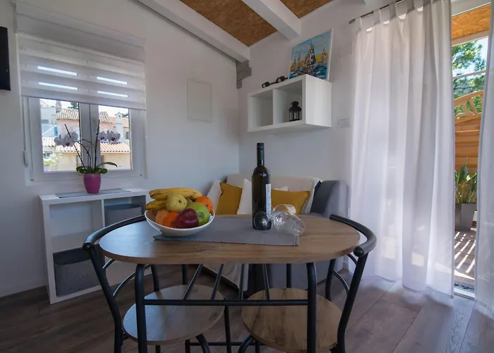 Apartment Andrej In By Interhome Veli Losinj