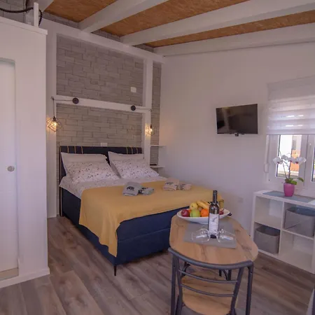 Andrej In By Interhome *