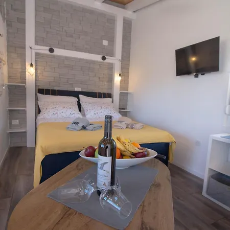 Andrej In By Interhome * Veli Lošinj